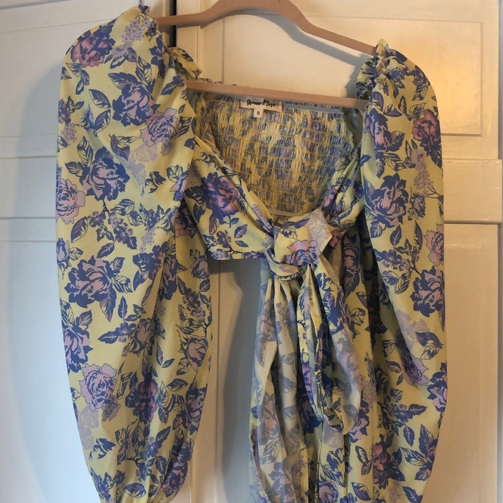 Flower wrap crop top— never worn